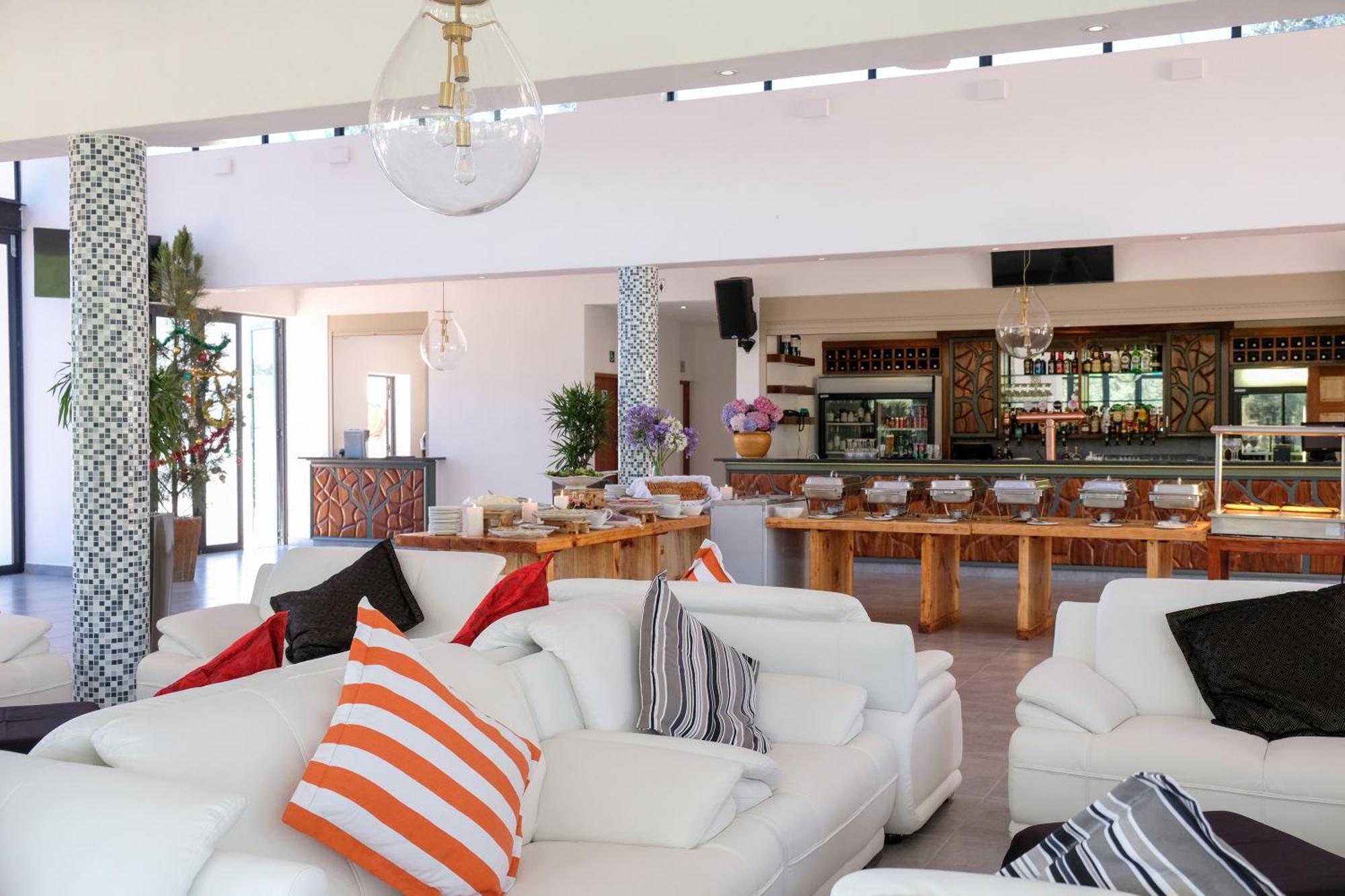 Houw Hoek Hotel Ботривиър Екстериор снимка
