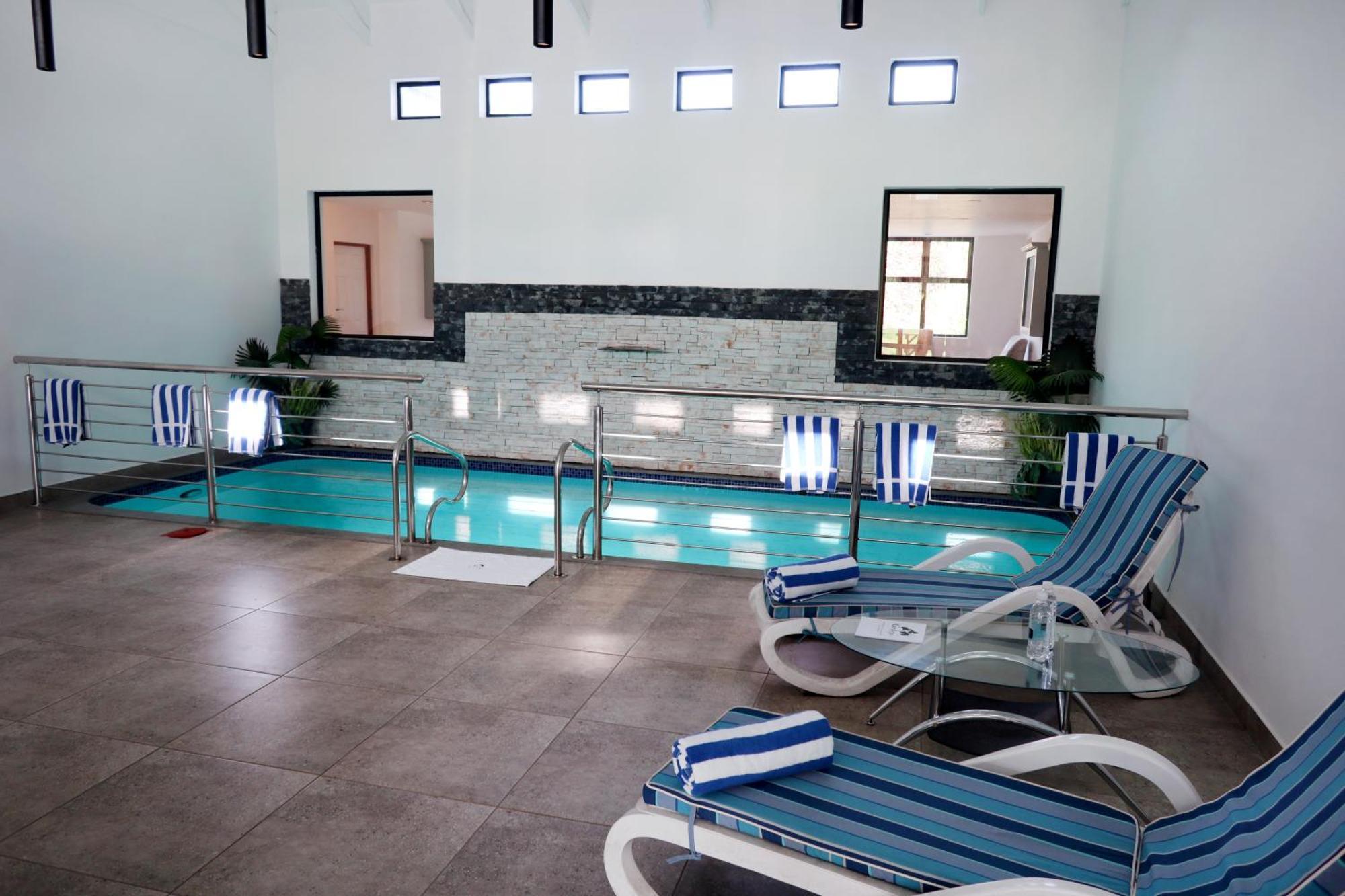 Houw Hoek Hotel Ботривиър Екстериор снимка